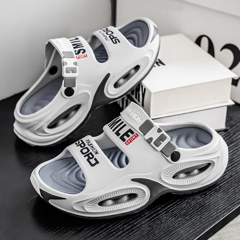 Pantofole da esterno da uomo nuove estive Sandali da spiaggia Comodi scivoli morbidi Zoccoli Scarpe casual da uomo Scarpe da giardino Pantofole da spiaggia maschili
