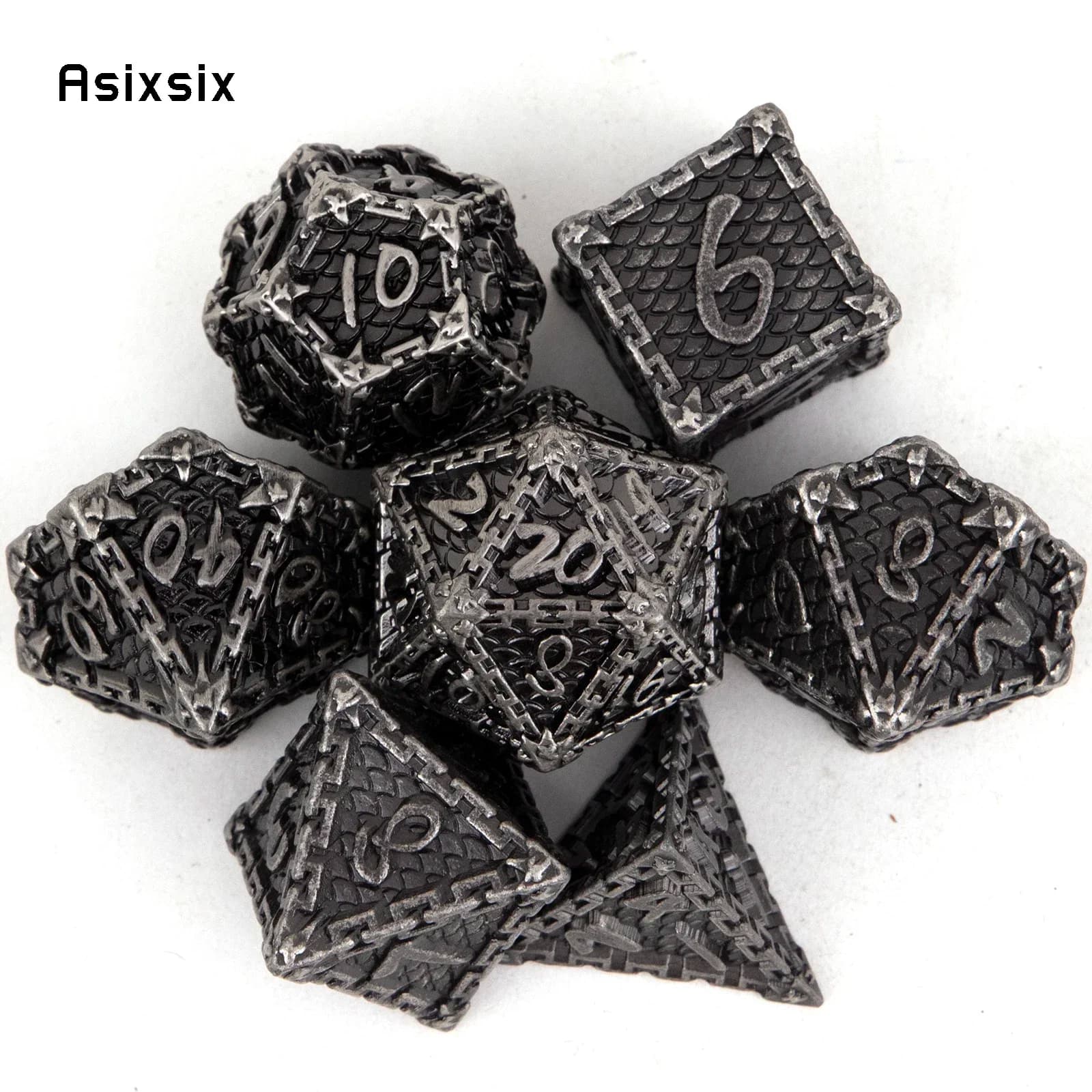 Set di 7 Dadi in Metallo Argentato a Squame di Pesce, Perfetti per Giochi di Ruolo, Giochi da Tavolo e Giochi di Carte. Dadi per Giochi, Set di Dadi D&D