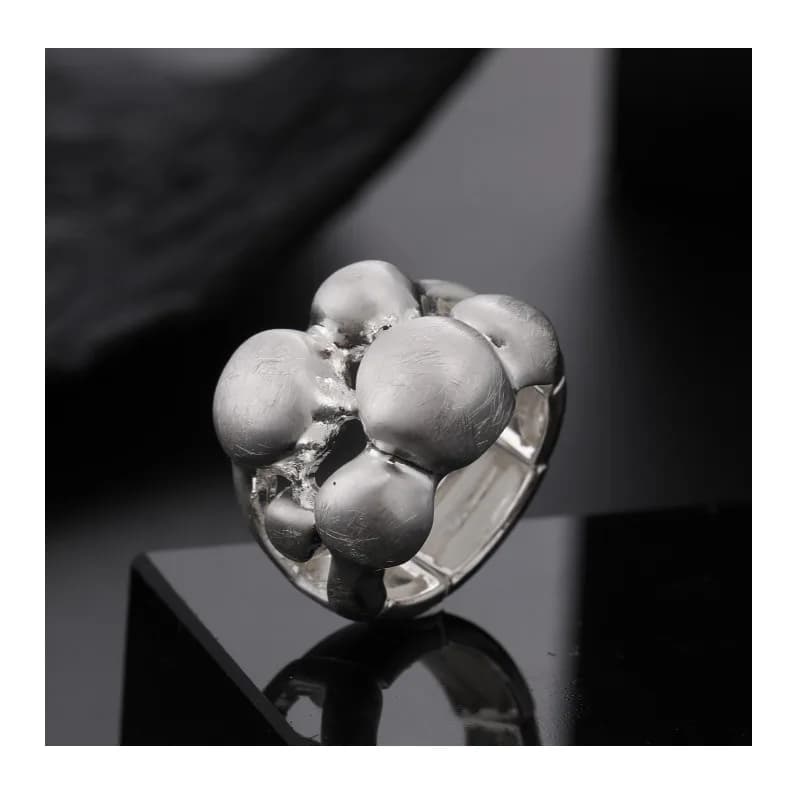 Speciale per Anelli, Design Vivace, Tendenza di Moda di Alta Gamma, Gioielleria di Lusso.
