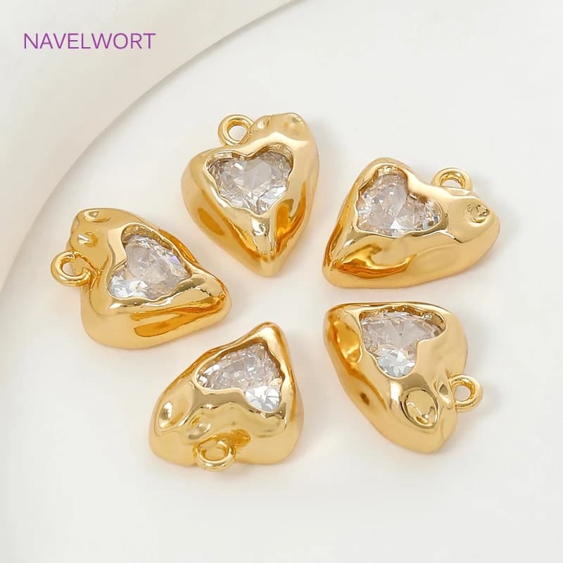 Pendenti con ciondoli a forma di cuore placcati in oro 14 carati per risultati di collane, risultati di pendenti decorativi in ottone, forniture per gioielli