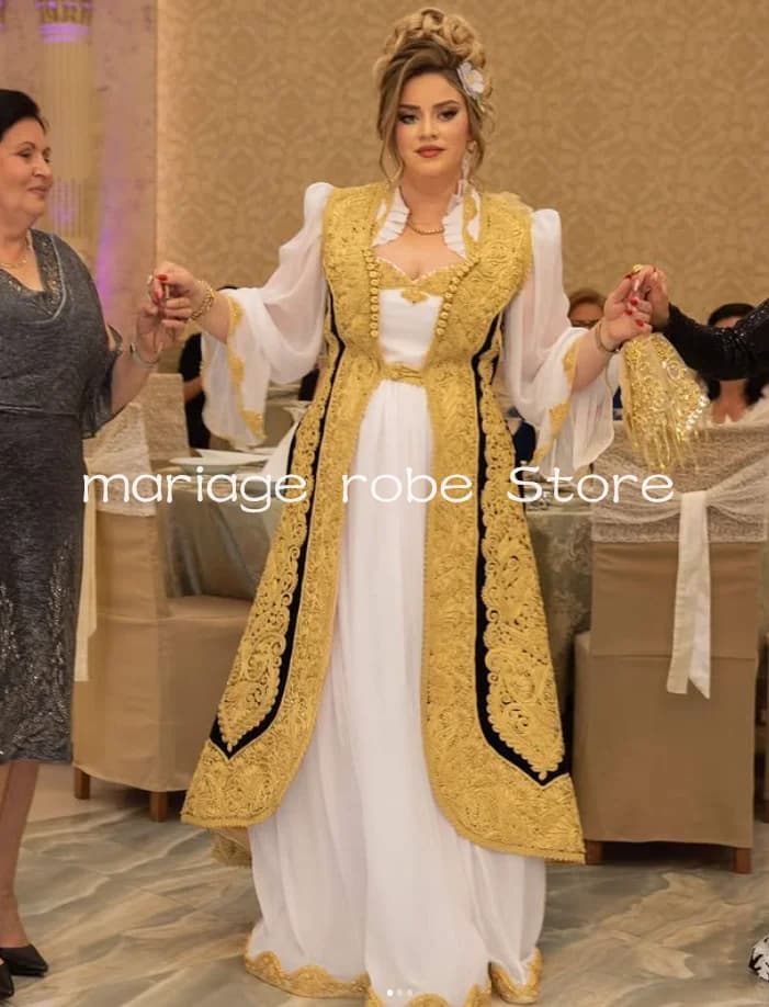 Abiti da cerimonia da sera in due pezzi di velluto bianco nero a maniche lunghe con applicazioni dorate Abito da ballo da donna albanese del Kosovo personalizzato