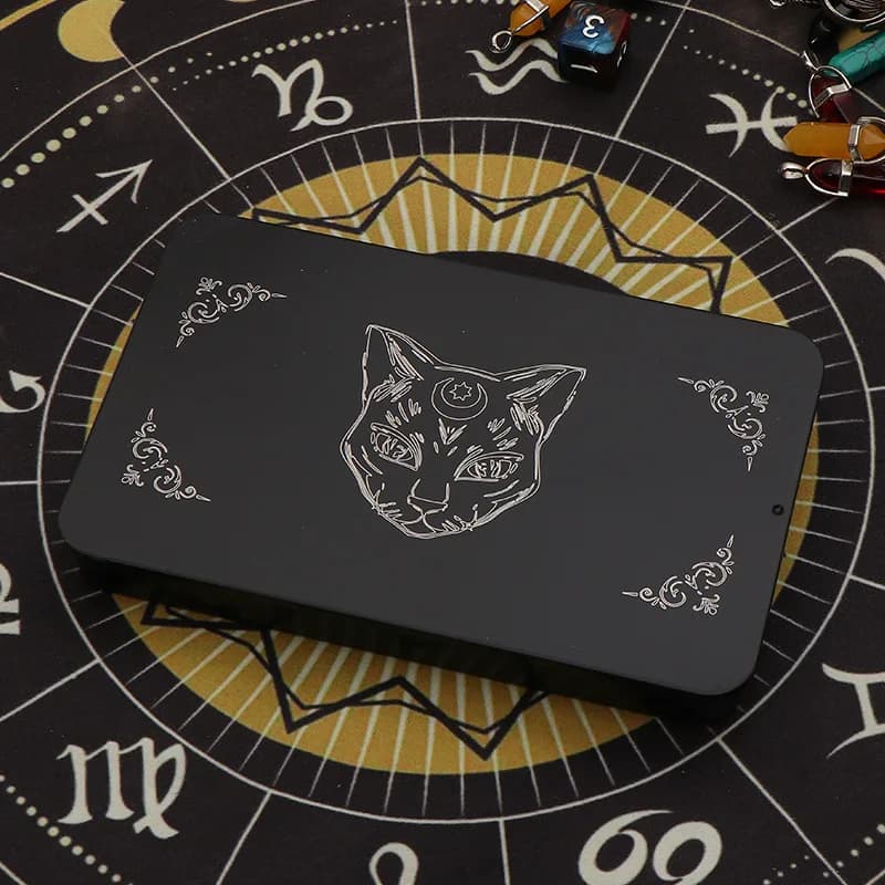 Nuova scatola dei tarocchi in ferro transfrontaliera con simboli Loon – TAROT BOX, accessori per carte, periferiche per giochi da tavolo