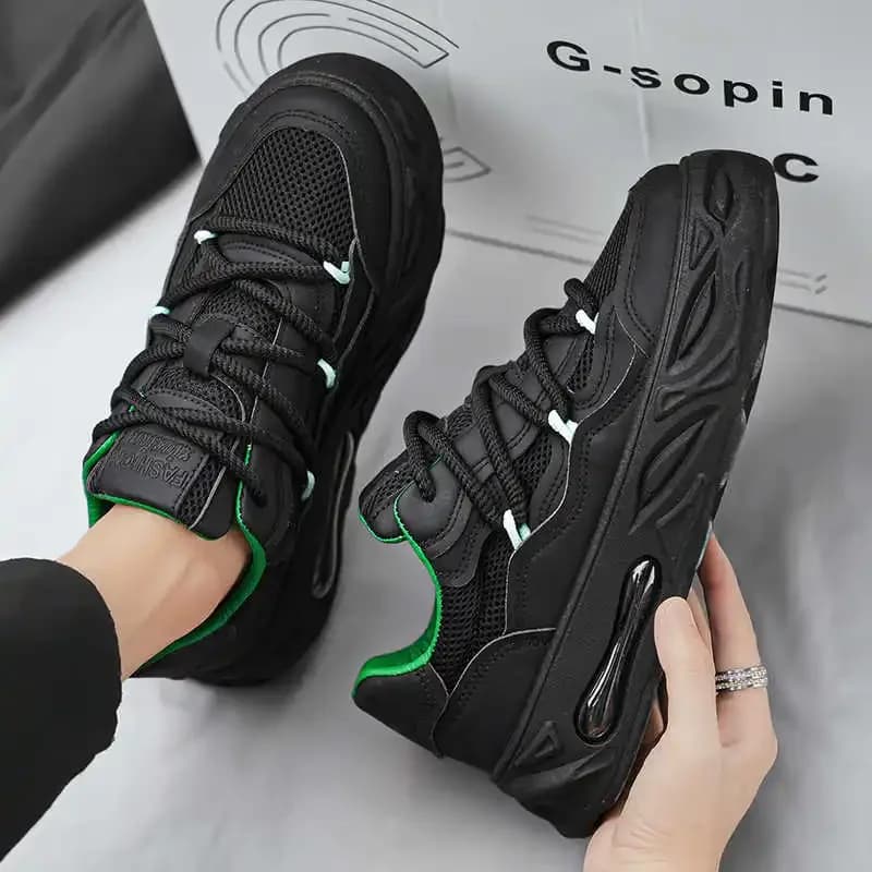Black does not slide Men's Sneakers in Fabric Chinese Brands Shoes Boots original Sport Hit 2025 Krasovki Seasonal Snekaers