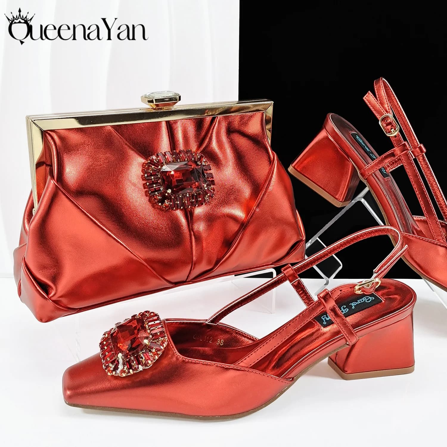 Scarpe italiane con tacco alto a punta e borchie di strass Queena Yan o con set di borse abbinate – Scarpe da donna eleganti e comode