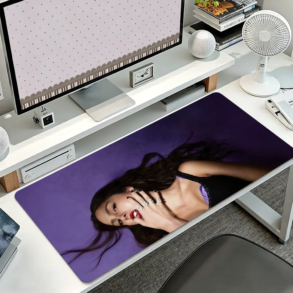 Singer O-Olivia Rodrigo Mouse Pad Large Non-slip Lockedge Desktop Computer Desk Mat Keyboard MousePad Office Gamer Student