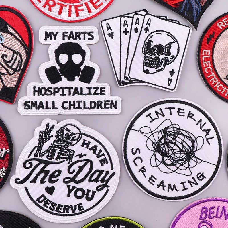 Patch teschio Poker Patch ricamate Punk per vestiti giacche zaino cucire distintivi ricamati ferro fai da te sulle toppe per abbigliamento