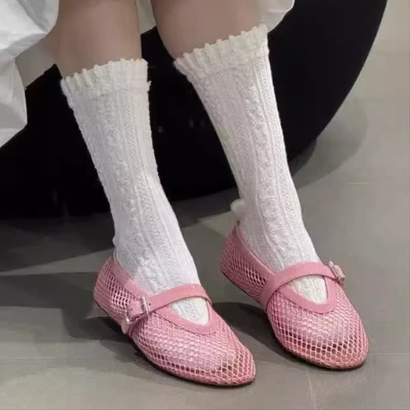 2025 new black ballet shoes in mesh sandals women dancers dig out single shoes breathable women shoes Mary Janes net