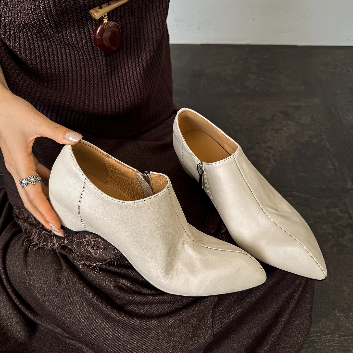 Genuine Leather Women's Shoes, Fashion Wedge High Heels,Sexy Pointed Toe ankle boot, casual Shoes daily slim dress Pumps
