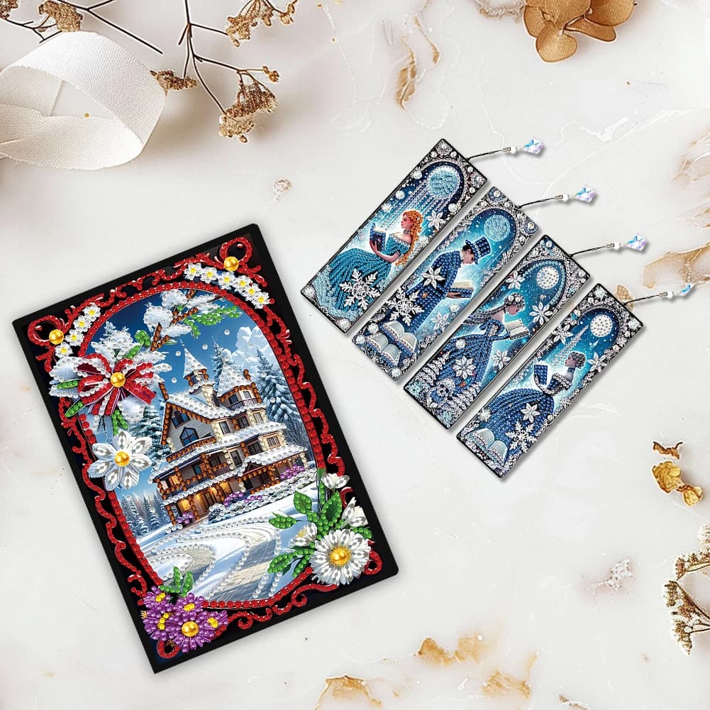 Set di Quaderni con Pittura Diamantata Formato A5 a Tema Natalizio con 4 Segnalibri in Regalo