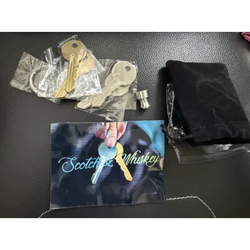 Scotch e whisky (edizione deluxe) Trucchi magici Illusioni di strada ravvicinate Oggetti di scena per mentalismo Espedienti chiave definitivi Magia che si illumina