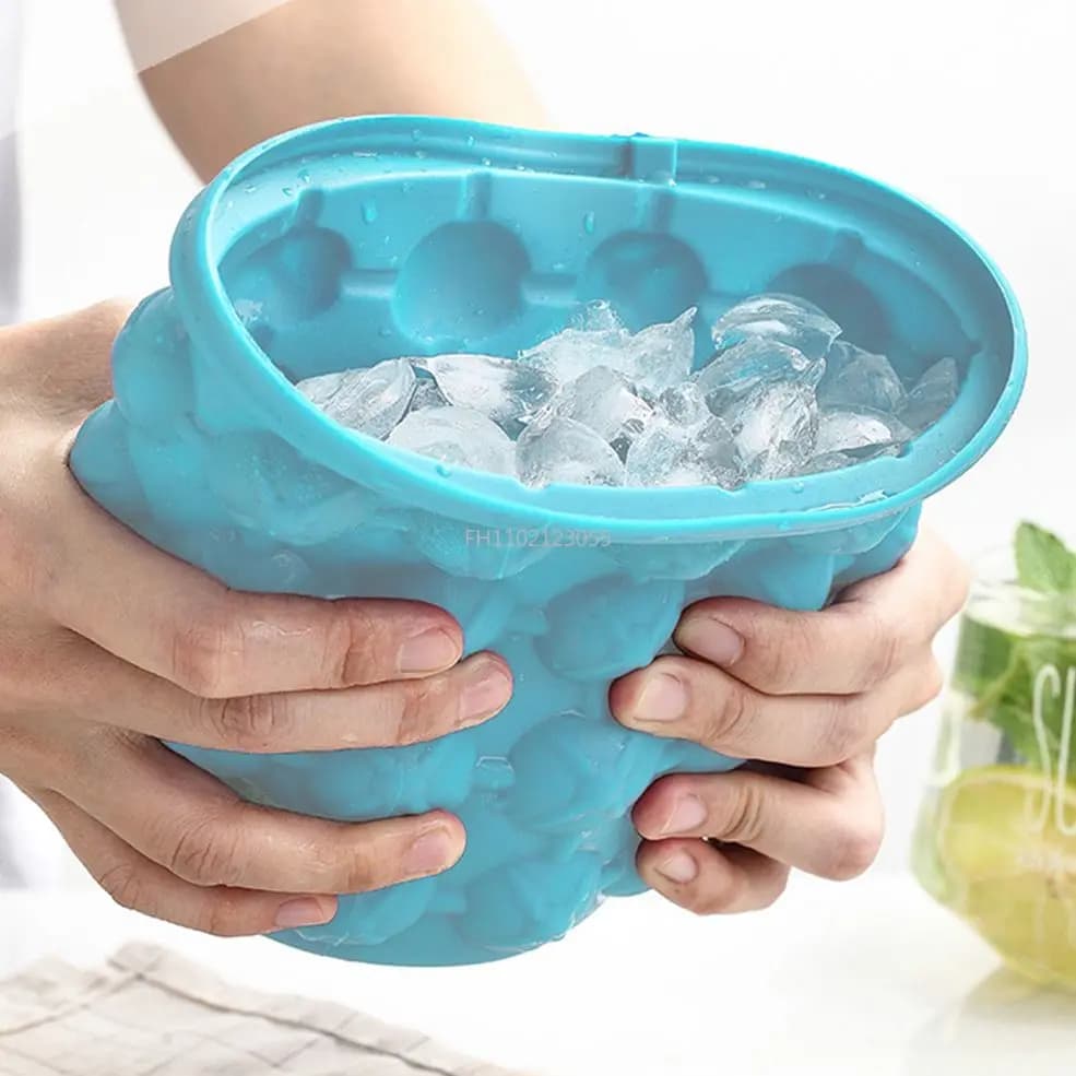 Secchiello per il ghiaccio in silicone Stampi per cubetti di ghiaccio portatili Raffreddatore per vino Armadietto per birra Salvaspazio Whisky Freeze Utensili da bar da cucina estivi
