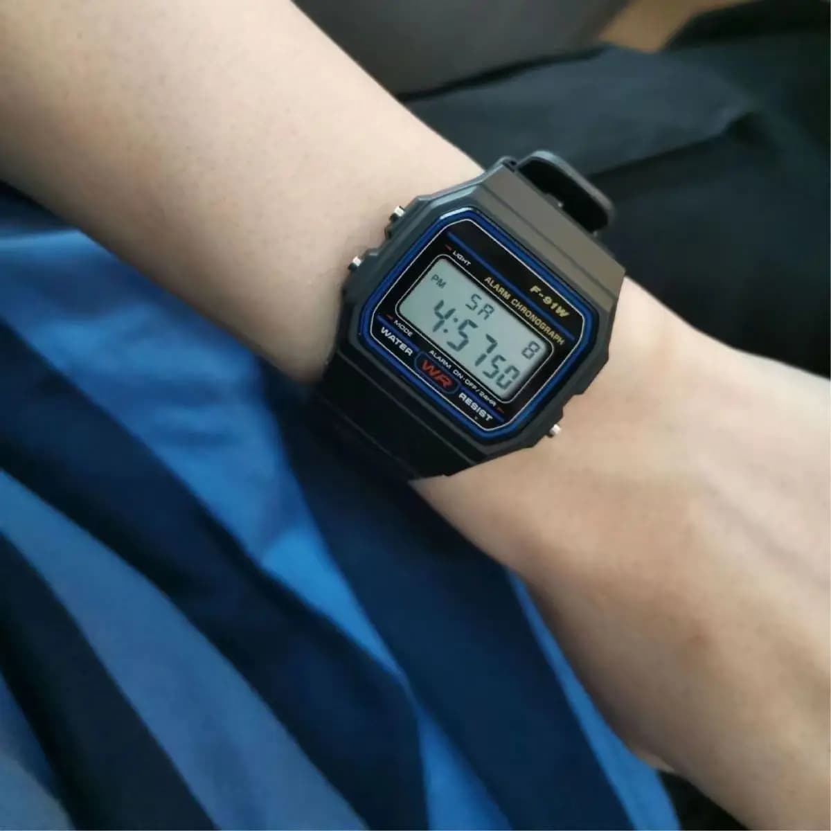 Men's Digital Sport Watches Simple Electronic Watch with Small Square Dial Silicone Strap Casual Men's Watch Fashion montre homme