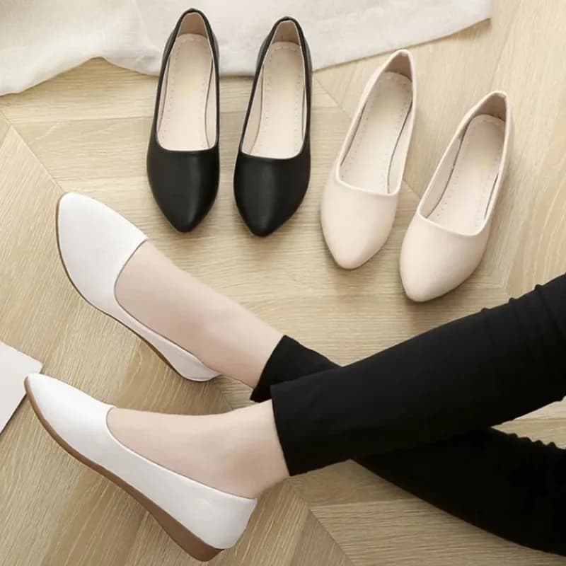 Nuove scarpe da donna scarpe da donna casual con suola morbida piatta a punta