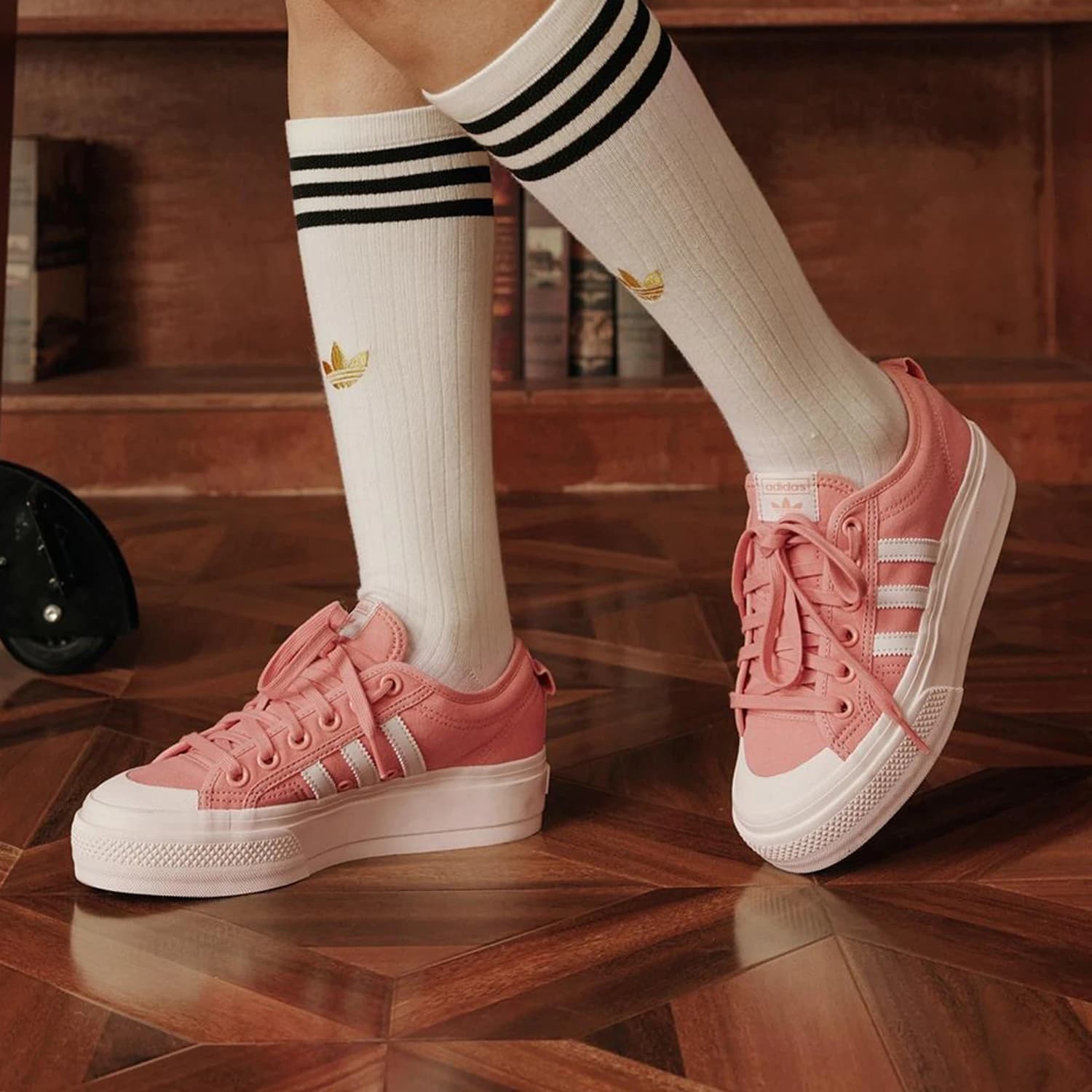 Adidas Authentic Three Leaves Men's Women's Fashion Trend Sports Thick Sole Sneakers JQ9149
