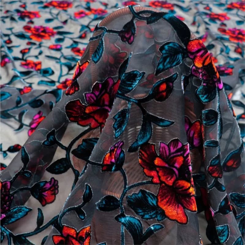 Abito da camicia da notte in tessuto bordeaux e bruciato stampato in viscosa con broccato di velluto intrecciato cheongsam