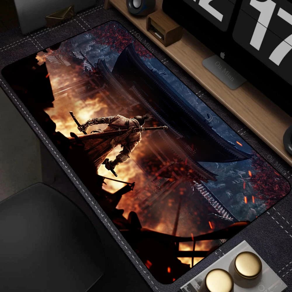 Tappetino per mouse in stile Dark Soul Sekiro, tappetino per mouse grande in tessuto liscio, bordi cuciti, fondo in gomma antiscivolo per giocatori di e-sport