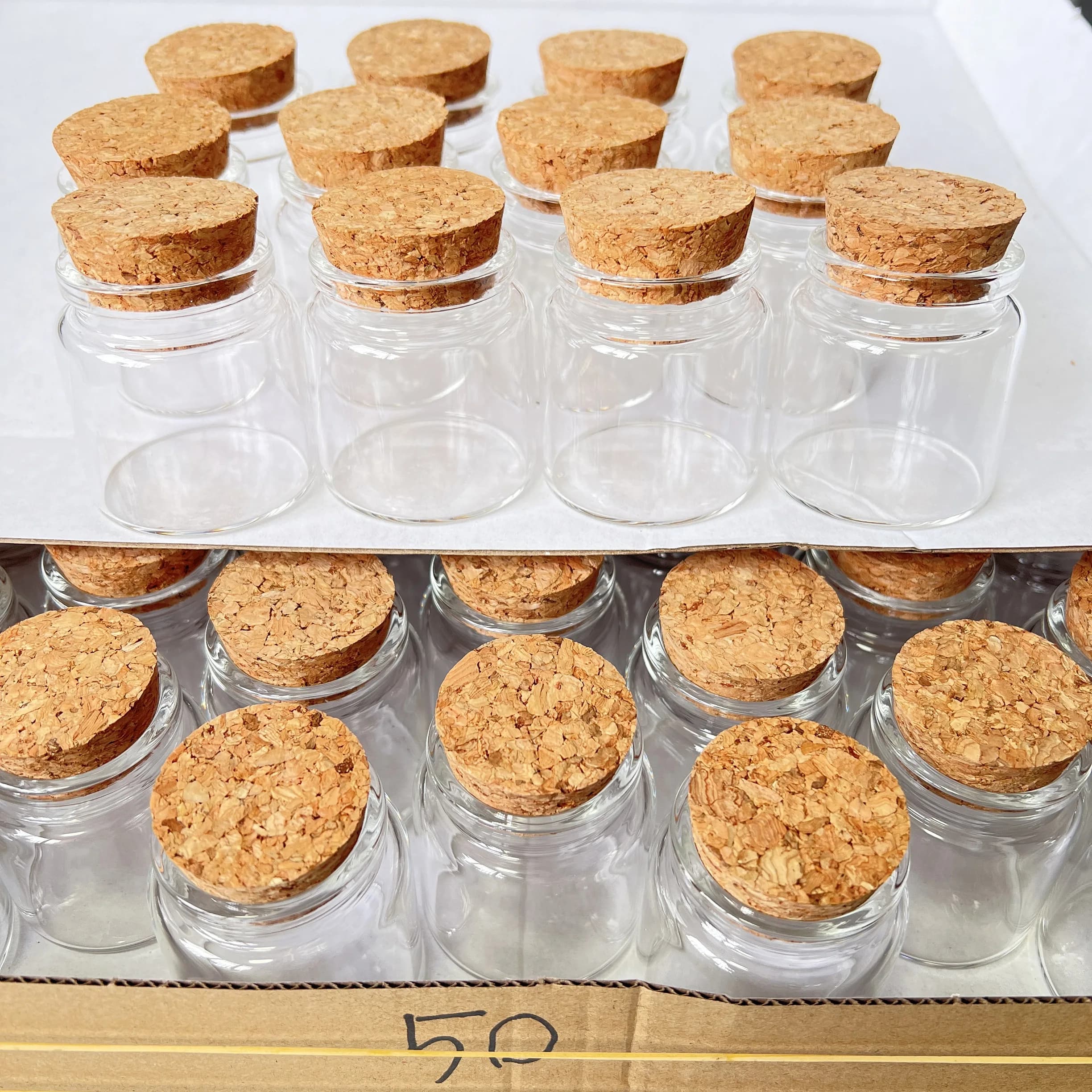 12 pezzi 50 ml bottiglie di vetro trasparente con tappi di sughero 33 × 47 × 50 mm piccoli barattoli di conservazione delle spezie artigianato fai da te fiale decorative di olio essenziale