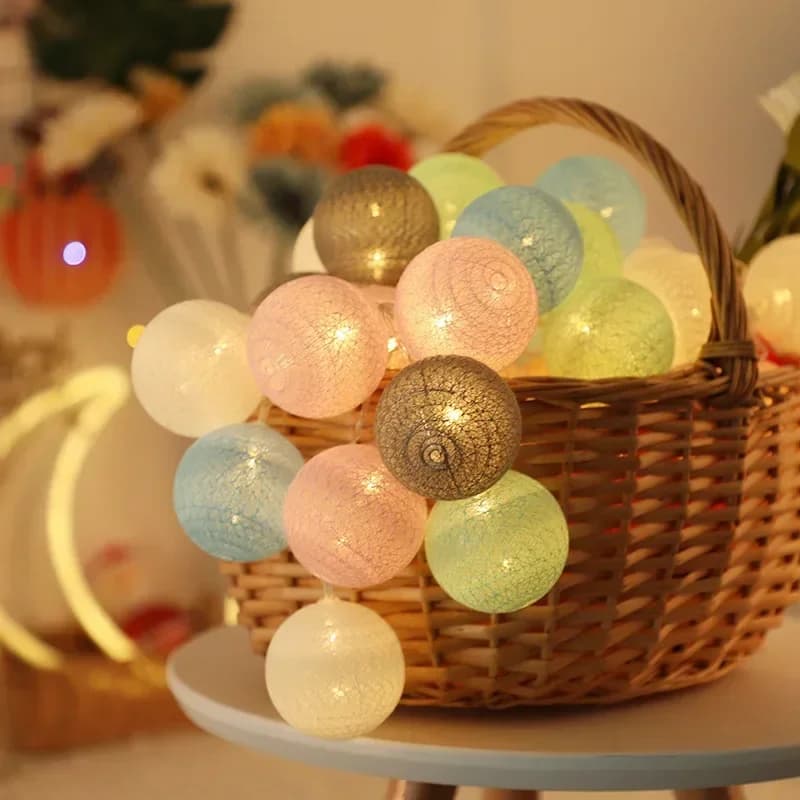 Stringa di palline di cotone a LED Luci a batteria o alimentate tramite USB Ghirlanda di fata Stringhe di illuminazione Decorazione della festa nuziale per le vacanze di Natale