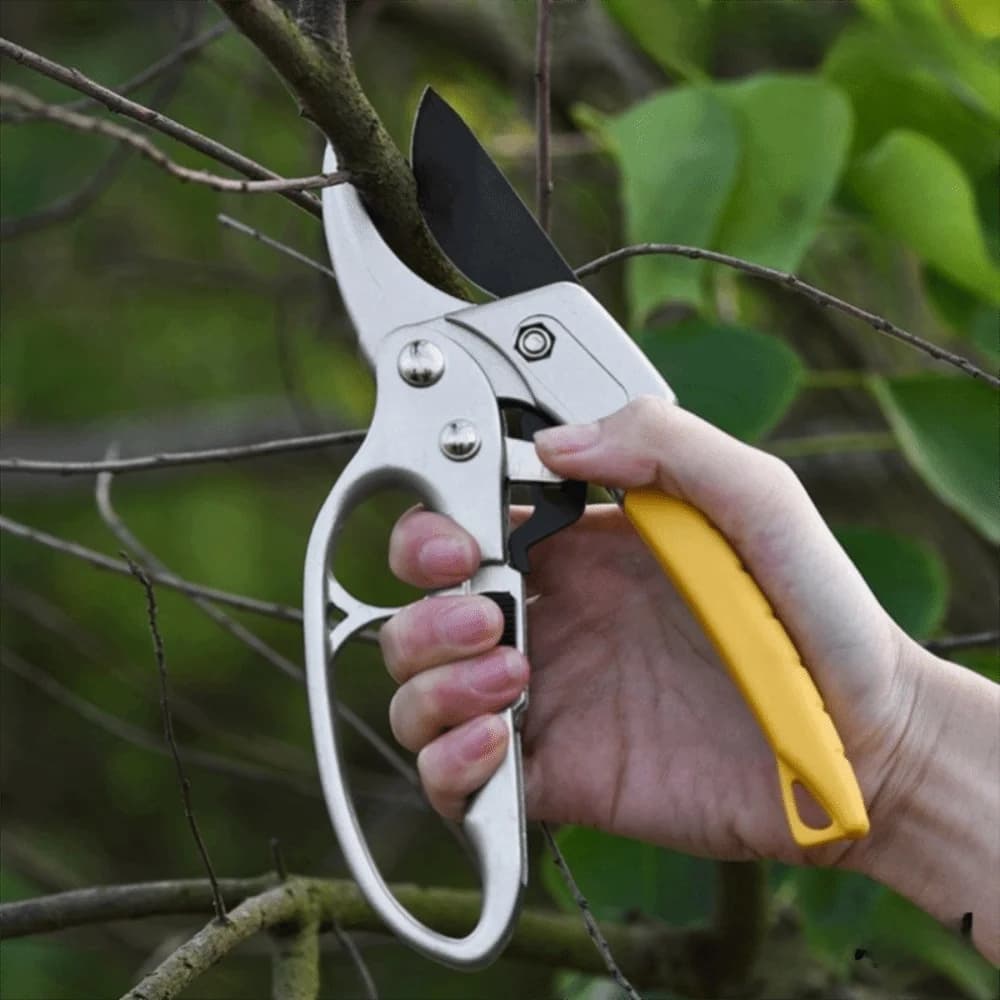 Power Scissors Resistent and Practical Carbon Steel with Anti-slip Grip, Sharp Shears for Coppers and Plants