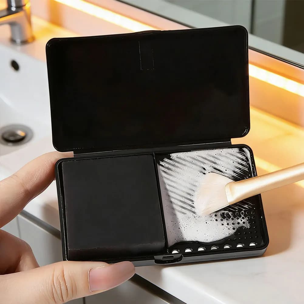 Mini Lavapennelli Quadrato per Trucco, Efficace Scrubber per Pennelli con Doppio Scomparto e Scatola Portaoggetti, Pulitore per Spugnette