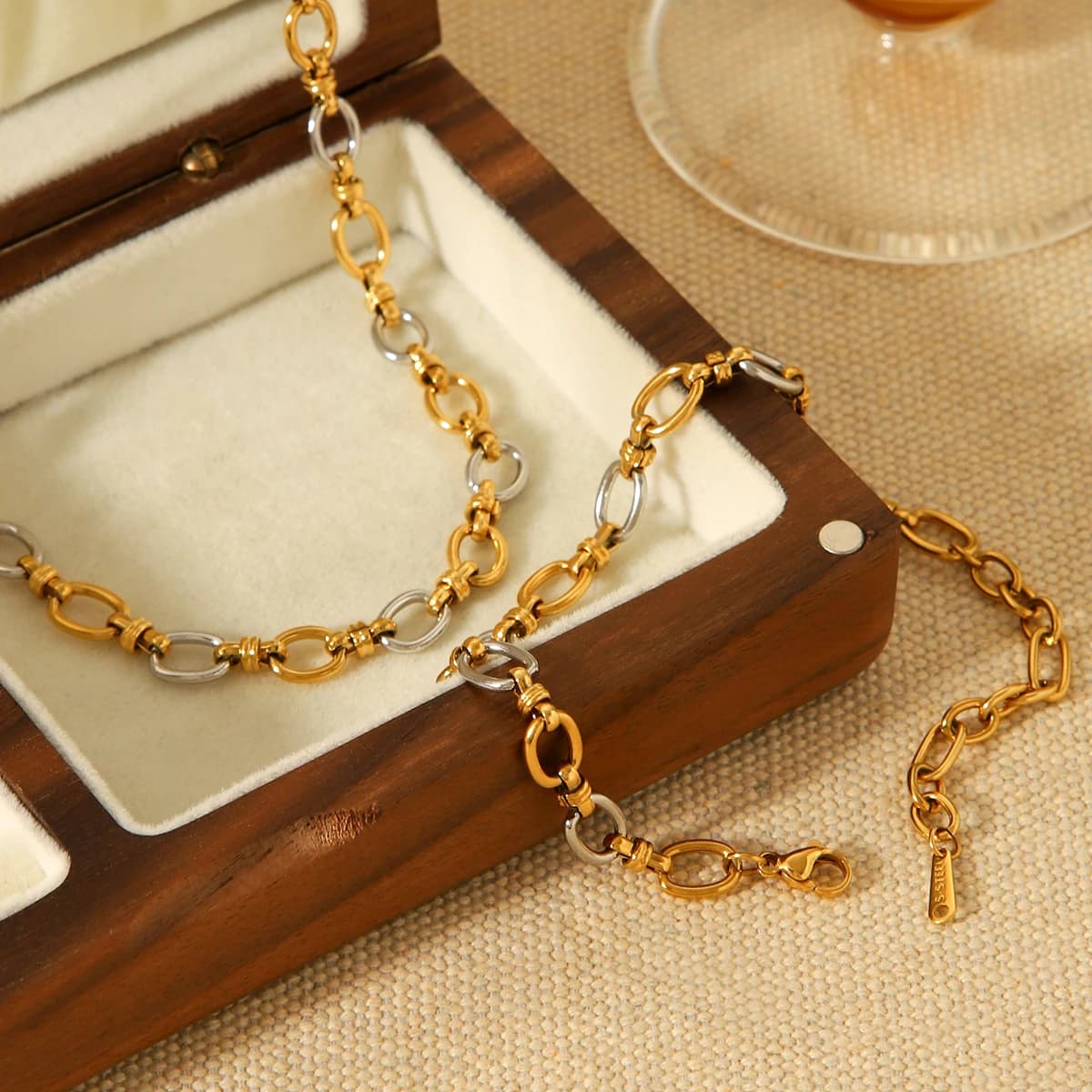 HuangChao Women Minimalist Stainless Steel Adjustable Chain Bracelet Vintage 18k Gold Plated Elegant Jewelry Couple Holiday Gift