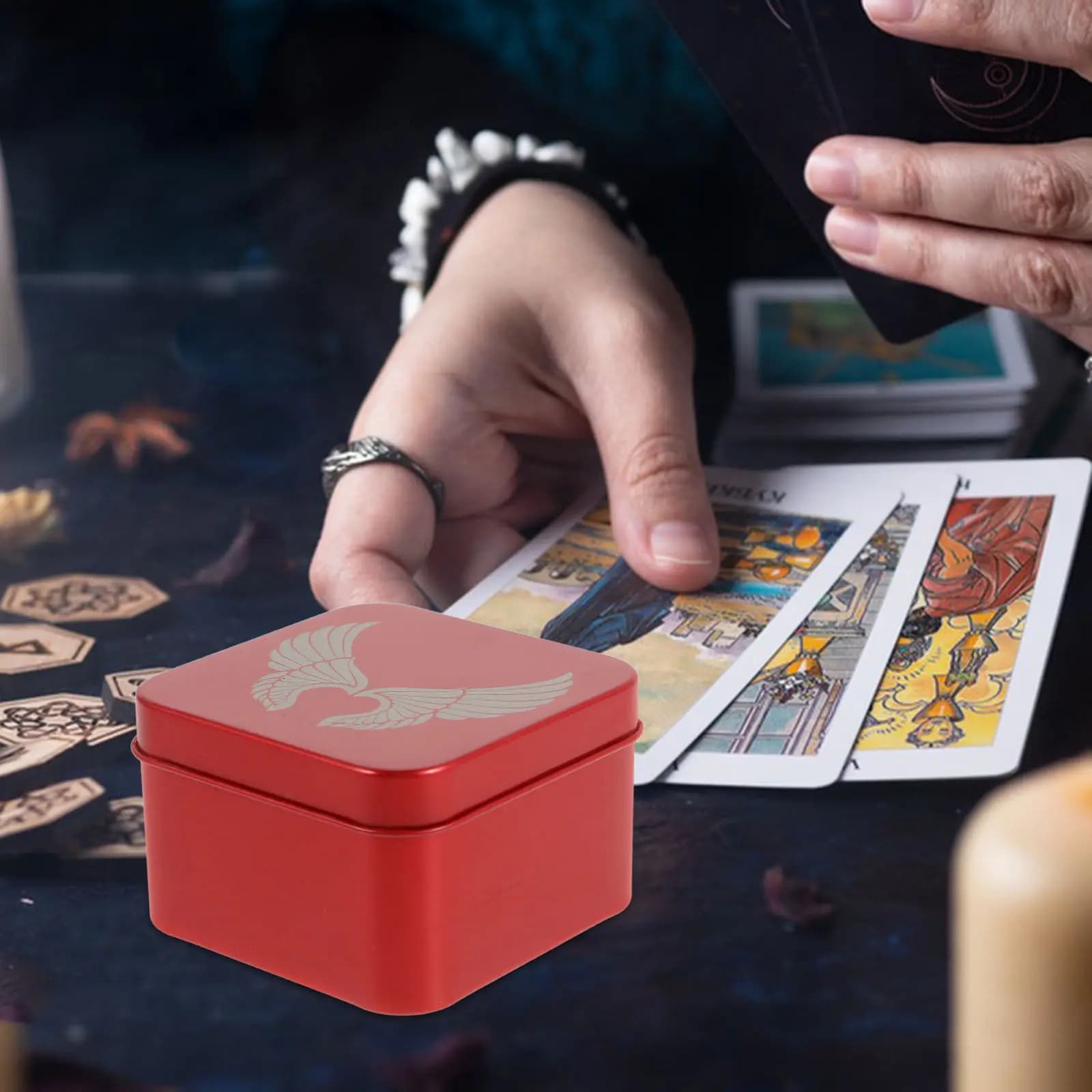 Scatola Portacarte in Ferro per Tarocchi, Contenitore Quadrato Compatto Portatile per Mazzi di Tarocchi, Carte TCG, Carte Sportive, Organizzazione Carte