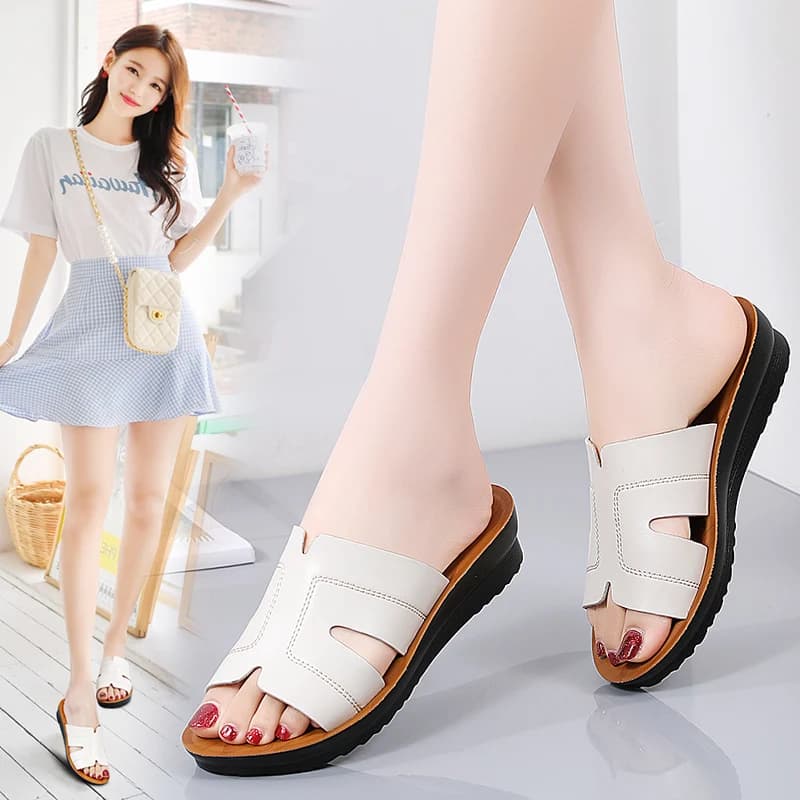 Ciabatte da donna in morbida schiuma effetto nuvola, con suola spessa, resistenti all'usura, impermeabili, antiscivolo, per casa, camera da letto, spiaggia, viaggi e uso quotidiano.
