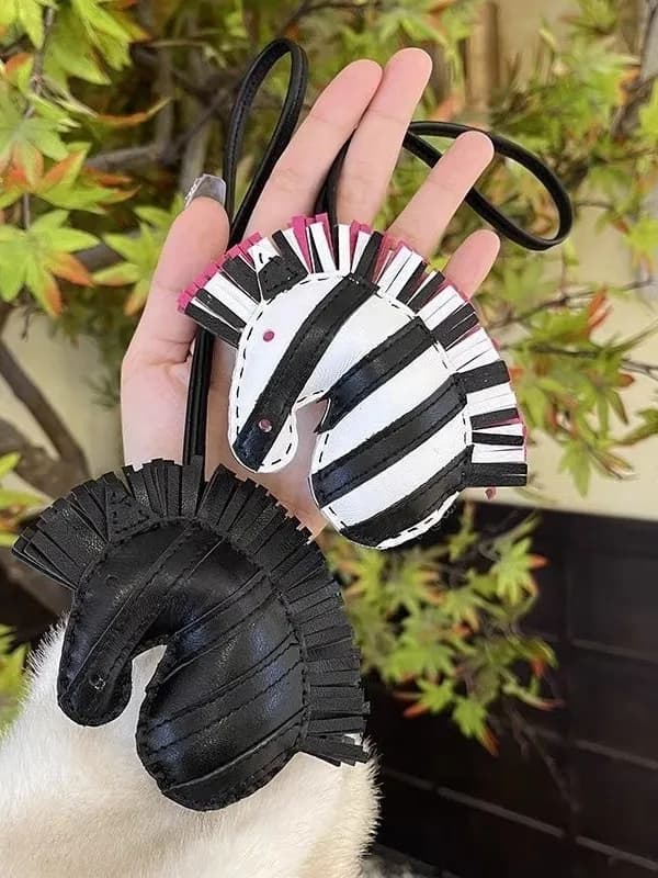 Ciondolo per Borsa in Vera Pelle di Pecora con Testa di Cavallo Unicorno Zebra, Decorazione di Lusso da Appendere per Zaino
