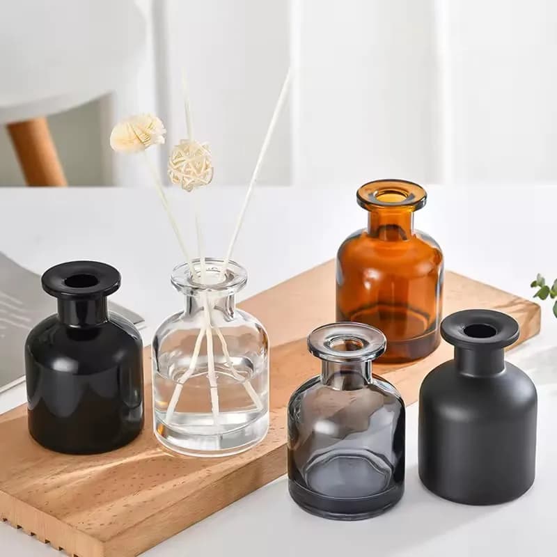 1Pc 50ml Bottiglie Diffusore di Fragranza Per La Casa Regali Del Partito Contenitore di Vetro Reed Diffusore Bottiglia di Olio Essenziale Diffusori di Olio Bastoni
