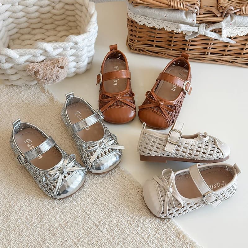 Toddler Girls Garden Wedding Sandals with Cute Bow 2026 New Summer Kids Beach Shoes Soft Sole Classic Princess Party Dress Up