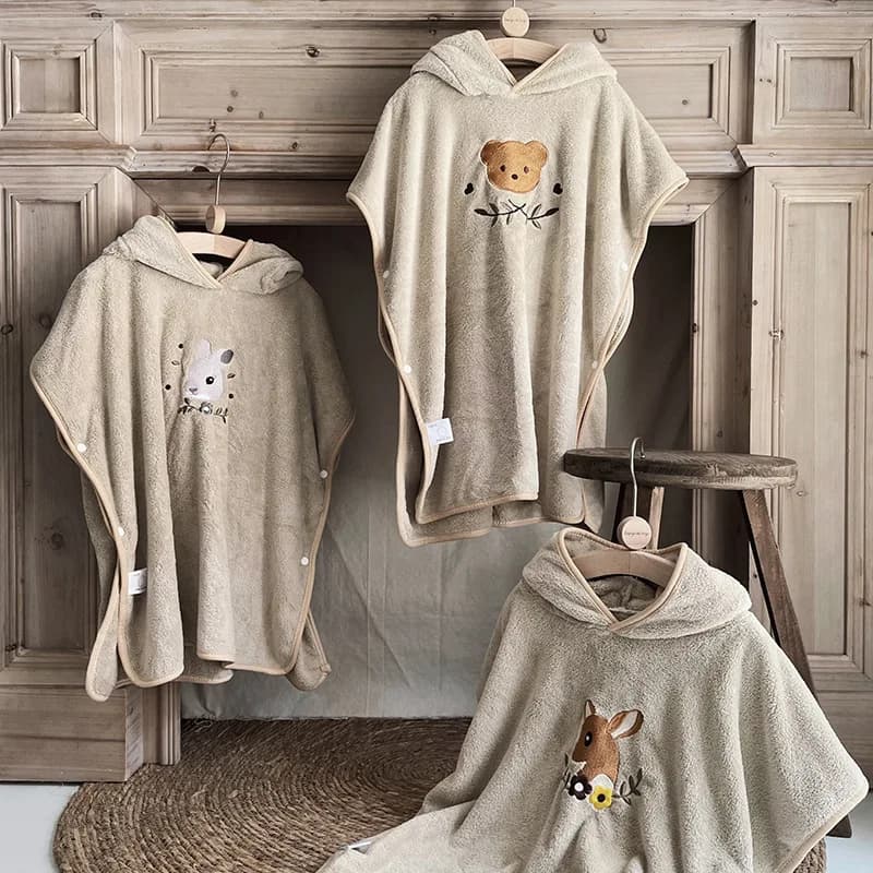 Kids Coral Fleece Knits Bath Towels Hooded Newborn Boys Girls Cartoon Embroidery Absorbent Bath Towel Fast drying