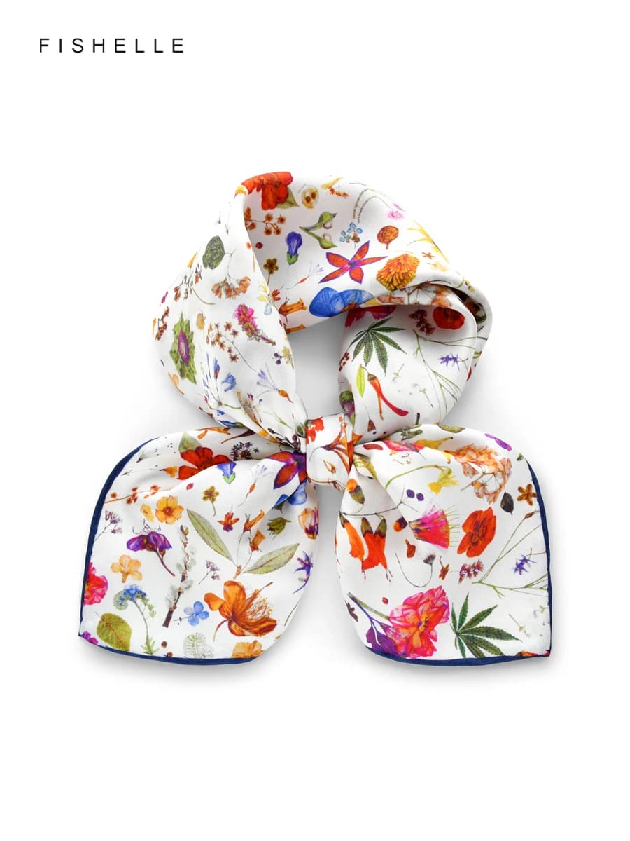 Sciarpa di seta 100% con stampa floreale bianca Fazzoletto da collo avvolgente da donna Scialle in twill da 50 cm Sciarpa quadrata primaverile e autunnale Regalo di lusso