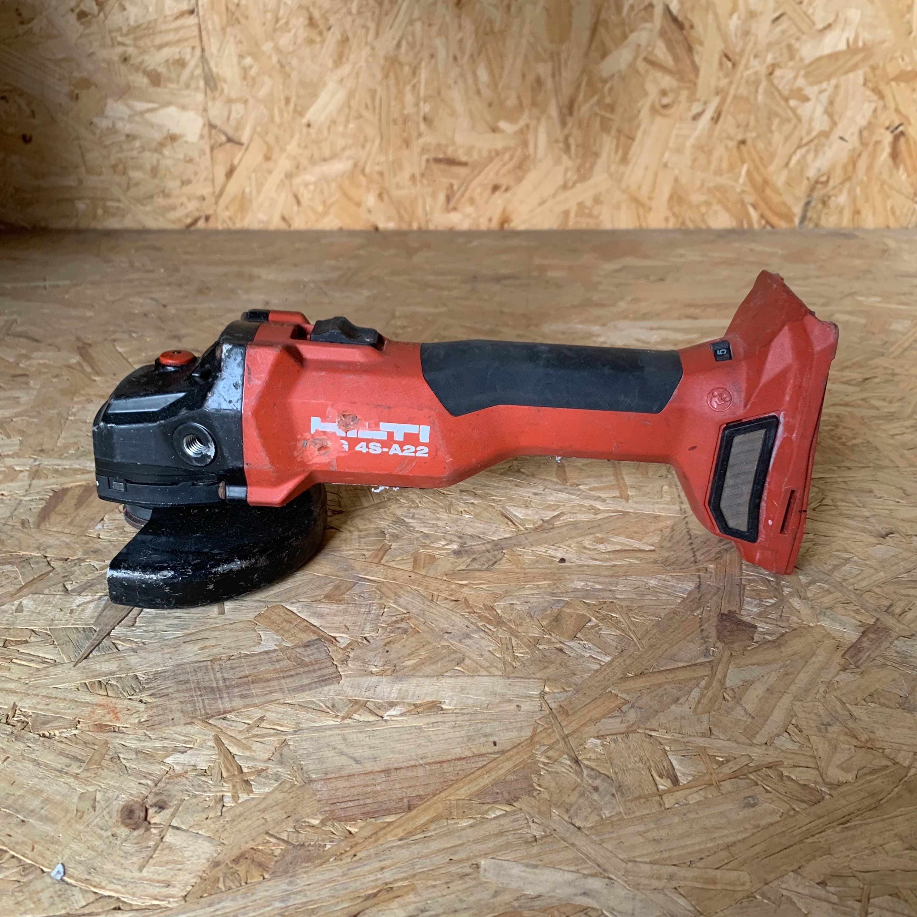 Smerigliatrice Angolare a Batteria HILTI Serie NURON AG 4S-A22-5, Macchina per Lucidatura Elettromeccanica, Solo Corpo Usato