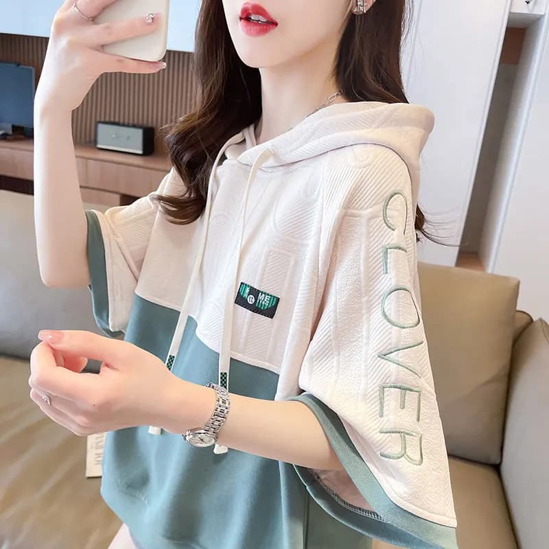 Elegant Embroidered Hoodie T-Shirt Women's Short Sleeve Loose Fit Summer Top Color Block Short Style Korean Fashion Trend