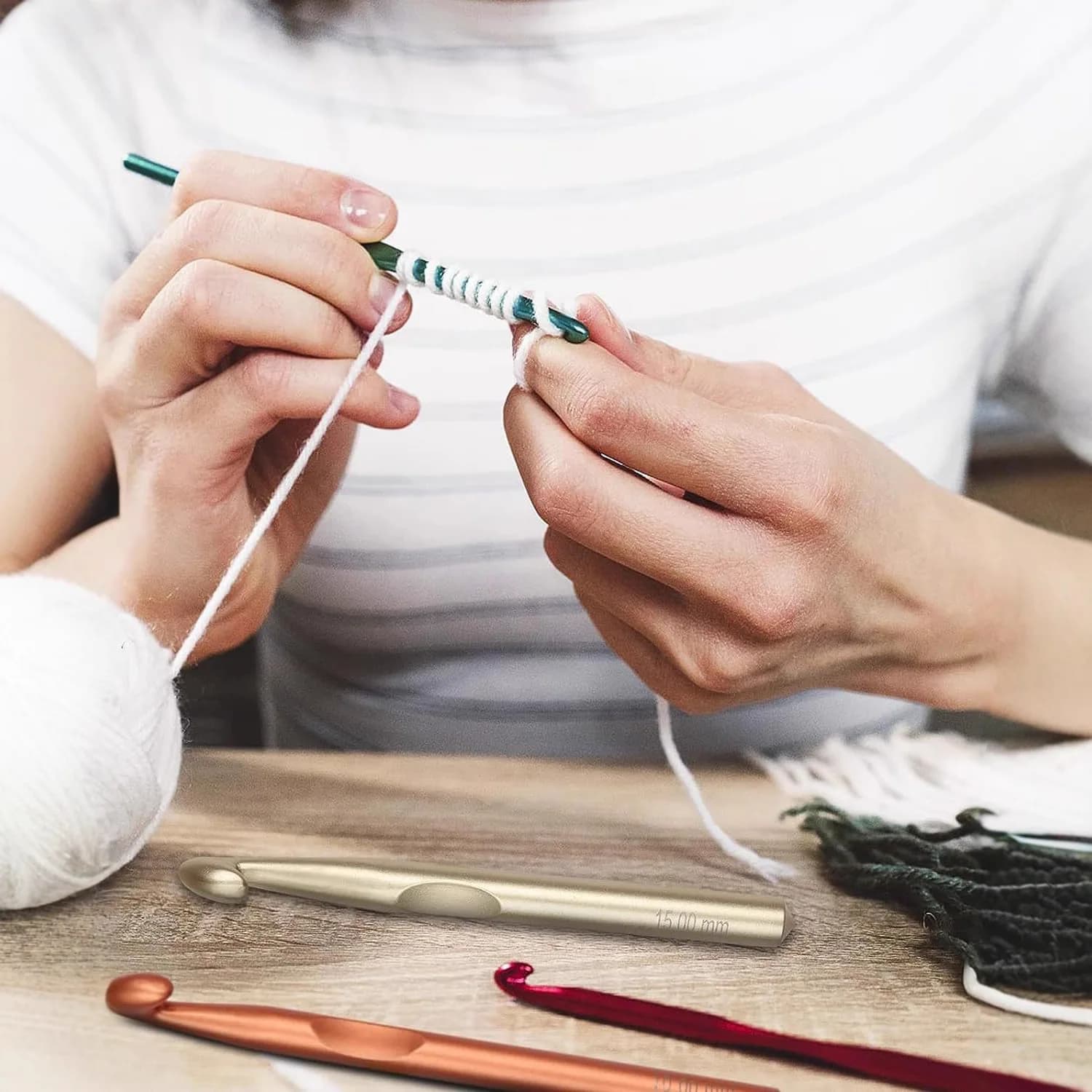 Set di 10 Ferri da Uncinetto con Manico, Aghi da Maglia 6mm 9mm, Strumento per Lavorazione Lana e Maglioni