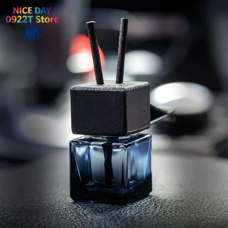 1 Piece Car Decoration Square Car Hanging Glass Bottle Air Freshener Empty Bottle Aromatherapy Ornament Pendant Diffuser@#X