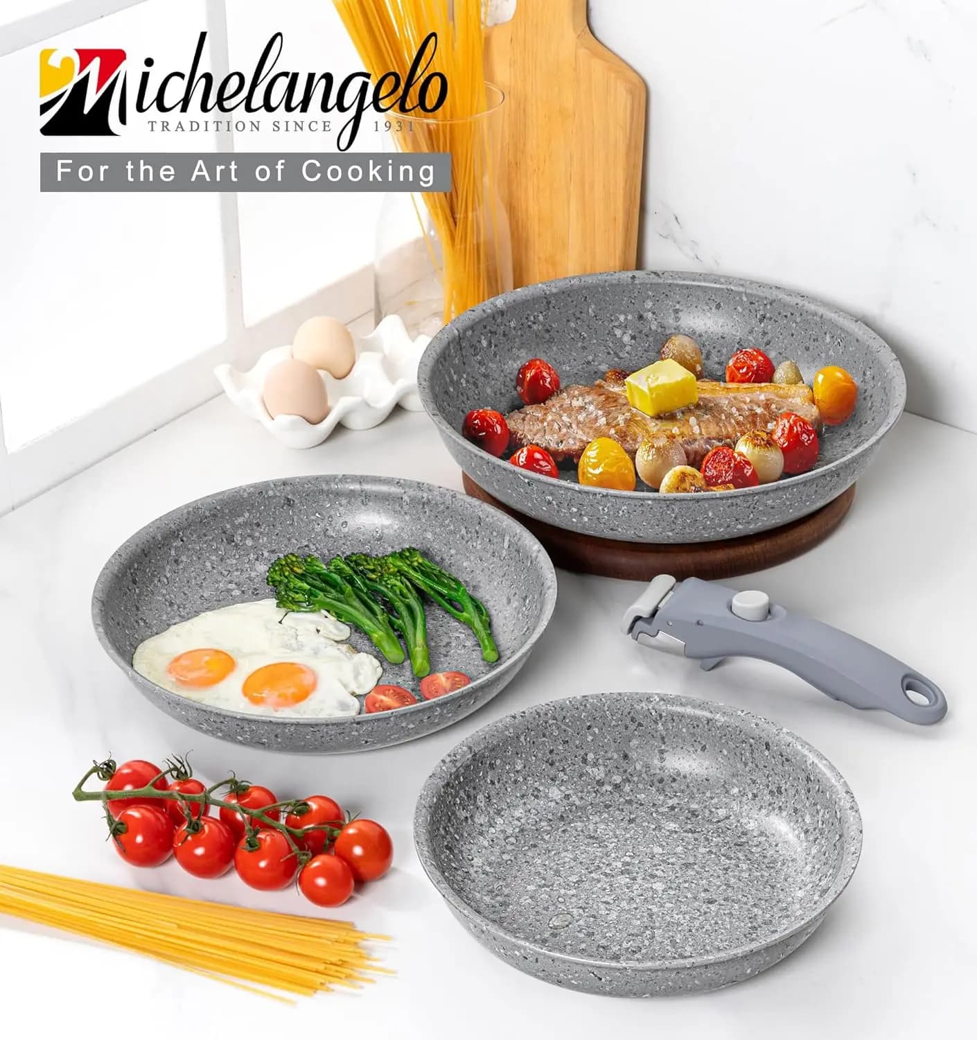Set of 3 pans with removable handles, non-stick and wear resistant, for healthy cuisine.