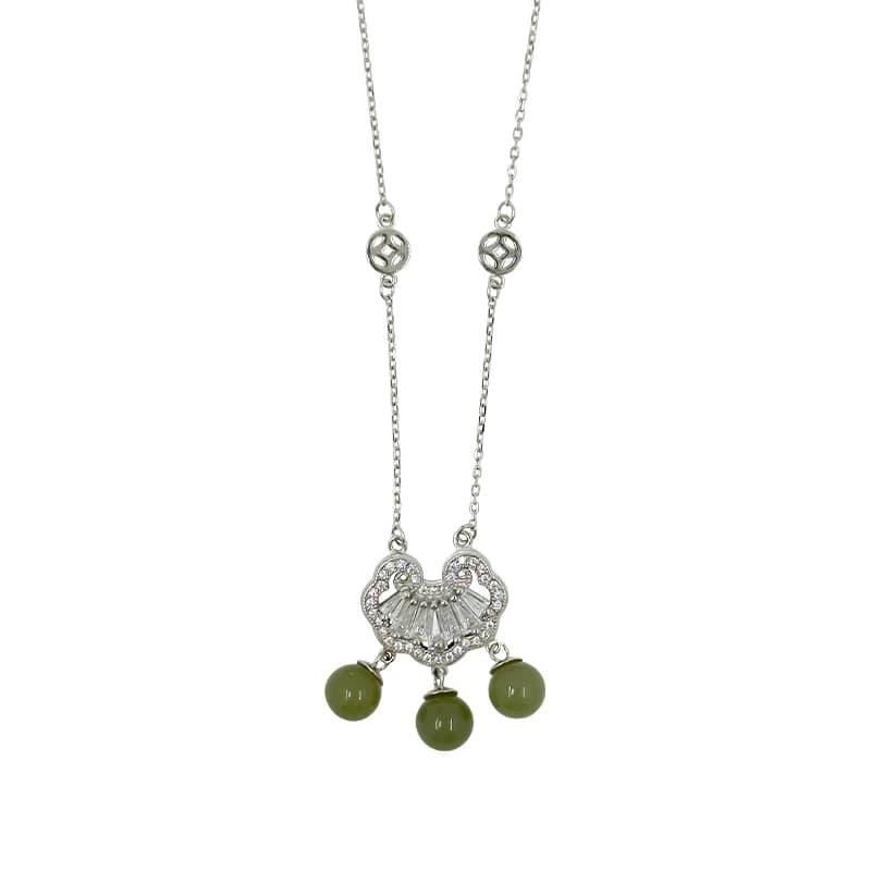 Nuova collana cinese con ciondolo con frange e lucchetto Ruyi in argento sterling con giada naturale Hetian da donna 2024 nuova