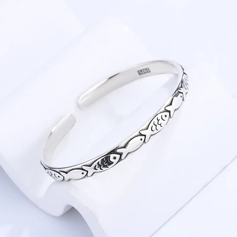 New Retro Minority Embossed Small Fish Open Bangle 925 Sterling Silver Minimalist Ins Personality Animal Bracelet Women Fashion Jewelry Gift