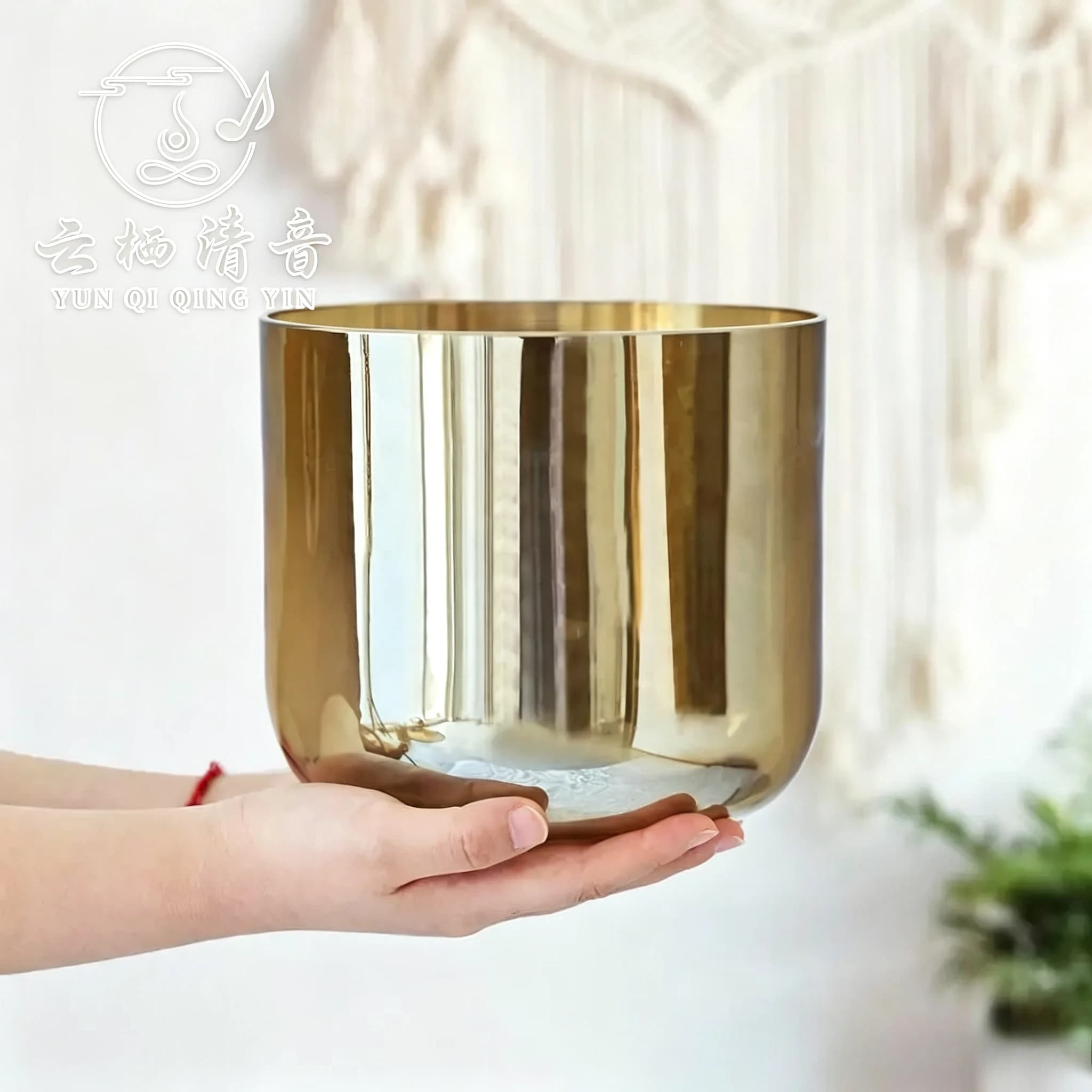 YUN QI QING YIN 6 Inch Champagne Alchemy Clear Quartz Crystal Singing Bowl Chakra Balancing Sound Therapy Bowl With Mallet Yoga Meditation Tool
