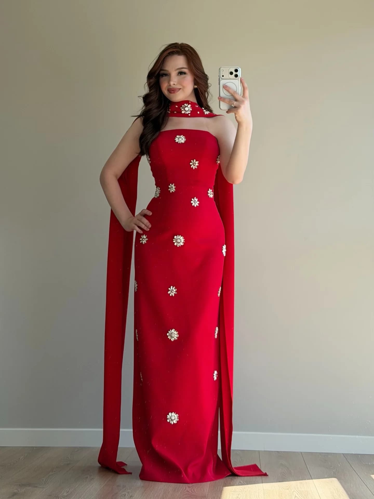 Aunber Abiti da ballo personalizzati in raso squisito con scollo a cuore, nastro sul retro, spacco e cristalli, eleganti abiti da sera per occasioni speciali
