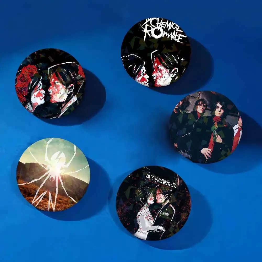 Set di distintivi e spille in smalto My Chemical Romance (MCR) con finitura lucida effetto vetro, per borsa, zaino, costume, decorazione, regalo di compleanno