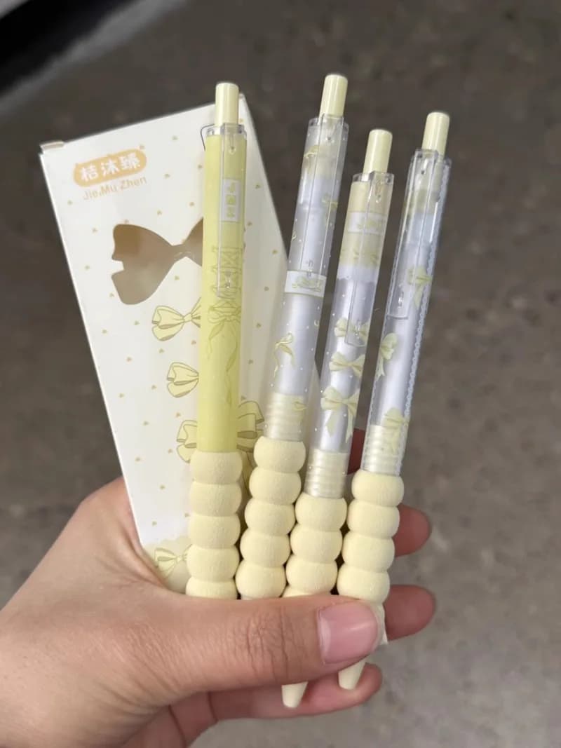 4 pezzi creativi penna gel Kawaii scrittura di moda liscia ad asciugatura rapida penna in spugna morbida forniture per ufficio regali di cancelleria per studenti