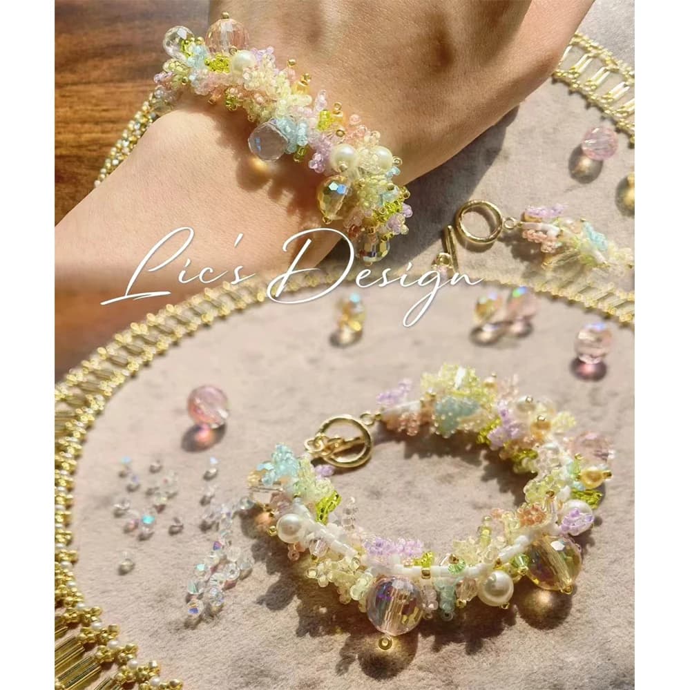 Kit braccialetto fai da te con perline di riso floreali estive Set di gioielli con fiori fatti a mano con borsa per regali per ragazze adolescenti Materiale artigianale in stile asiatico