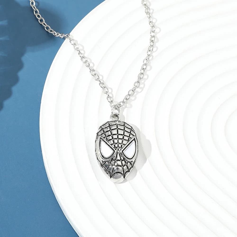 Collana con Ciondolo Maschera di Spider-Man, Accessorio di Gioielleria alla Moda per Uomini e Ragazzi