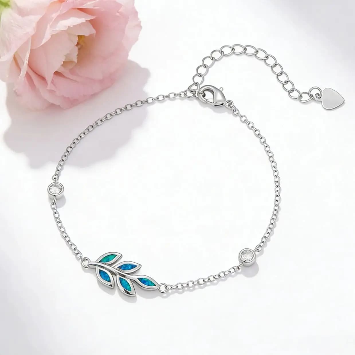 Elegant Bracelet with Blue Opal Sheet, Minimalist Jewel Inspired by Nature for Daily Use, Boho Chic Romantic Gift for Women, Ideal for Appointments and Celebrations