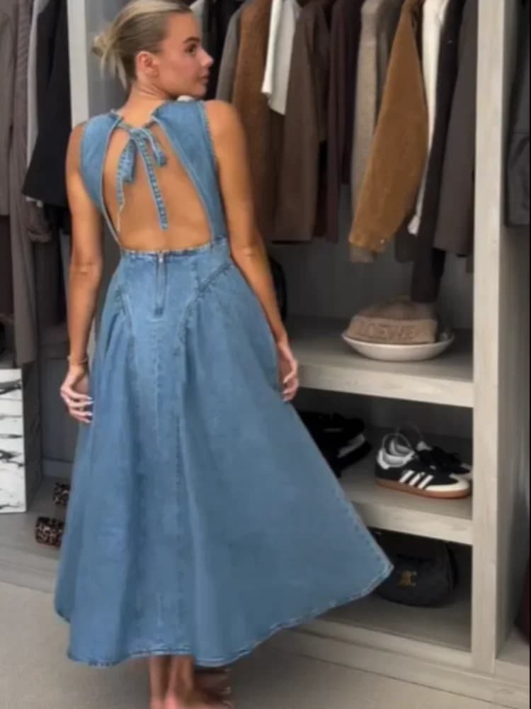 2025 Abito da donna in denim con lacci senza schienale chic Moda O-collo senza maniche Slim a vita alta A-line Abito longuette Lady Casual Streetwear
