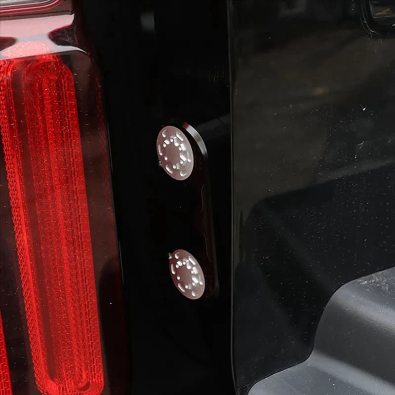 Unique Off-Road 4X4 Tailgate Stopper Refitted Spare Anti-Abnormal Sound Sinking For Tank 300 Aluminum Alloy Rear Door Lock