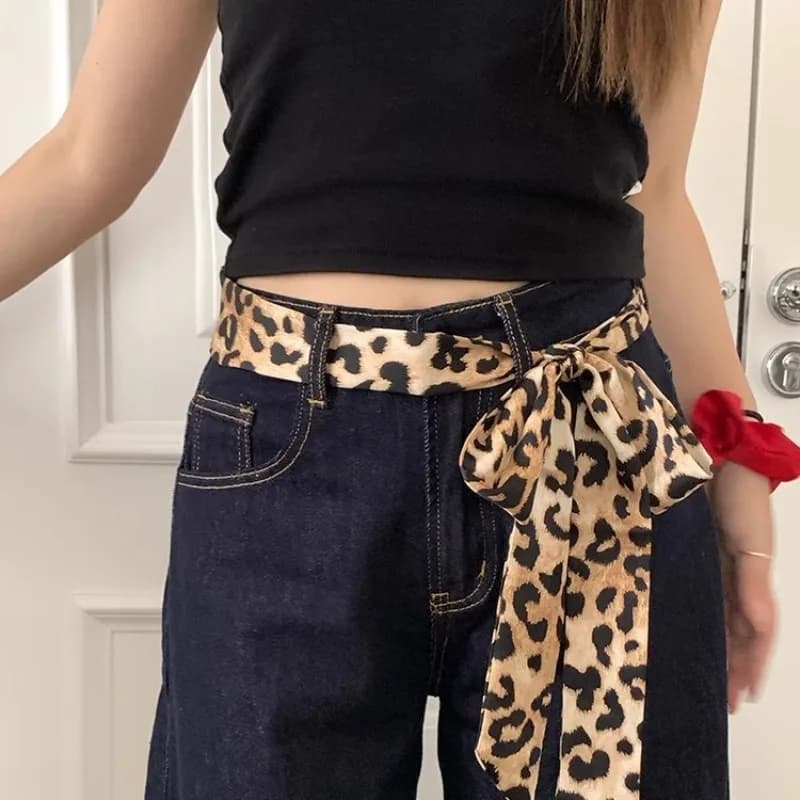 Cintura con cravatta in tessuto morbido con stampa leopardata alla moda Accessorio chic da donna multiuso Bel regalo per l'inverno