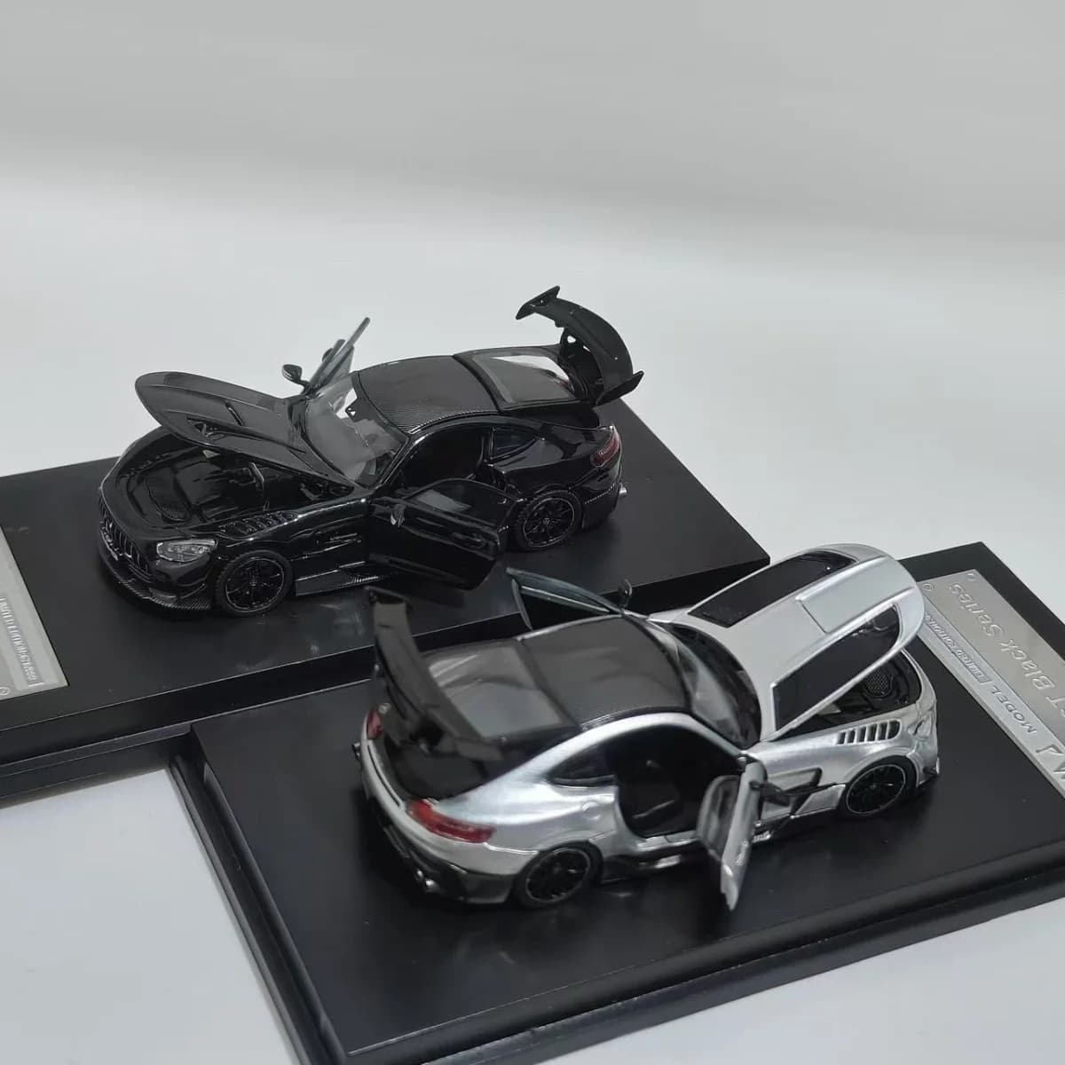 Modello MJ 1:64 Mercedes Benz AMG GT Serie nera completamente aperta in lega pressofusione modello di auto ornamento regalo da collezione